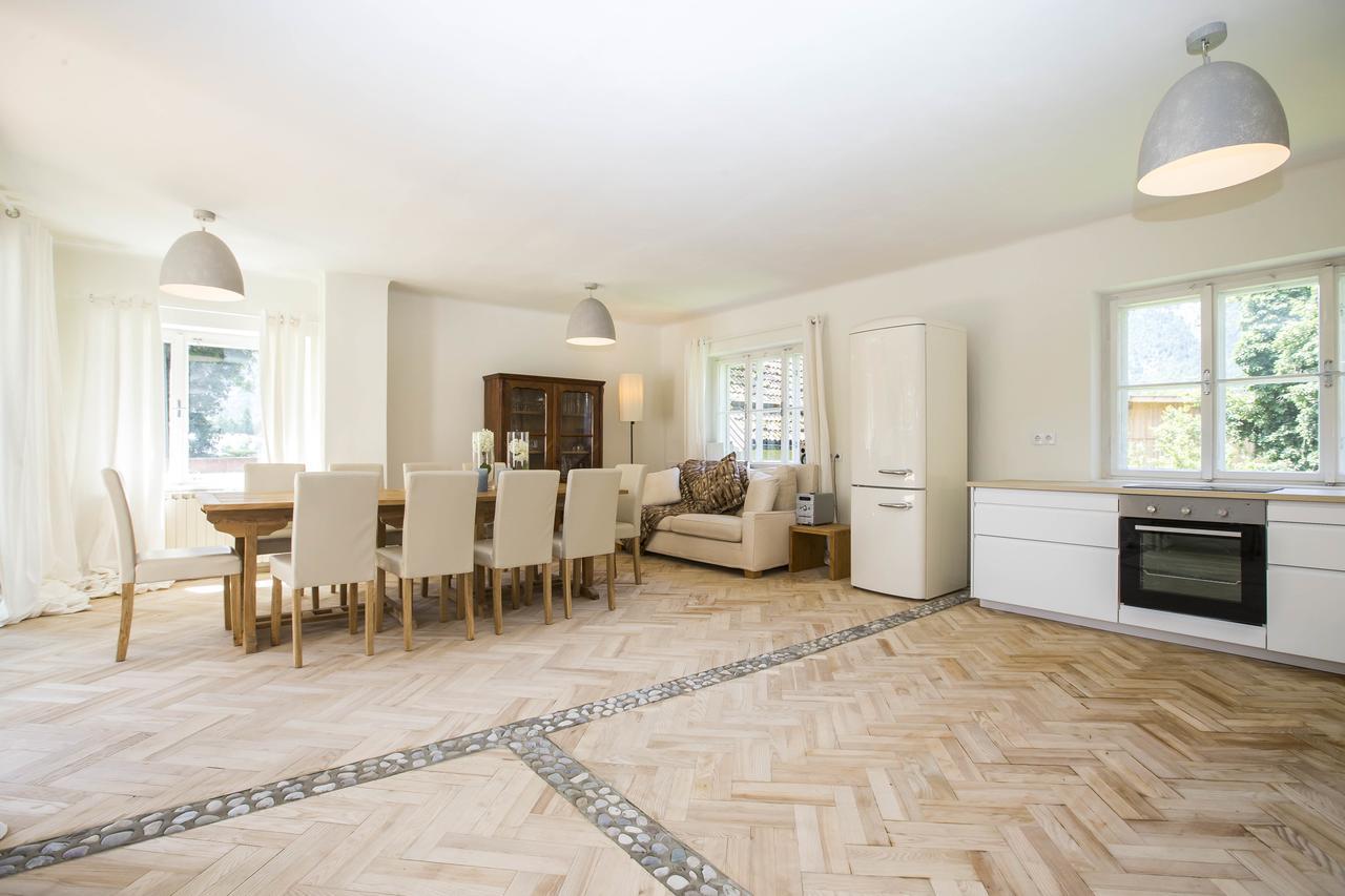 Chalet Happy Family, Secluded Location, 15 Min To Salzburg And Just Short To T Lakes Sound Of Music, Bbq&Bikes&Sunbeds For Free, Up To 14P Golling an der Salzach Exterior photo