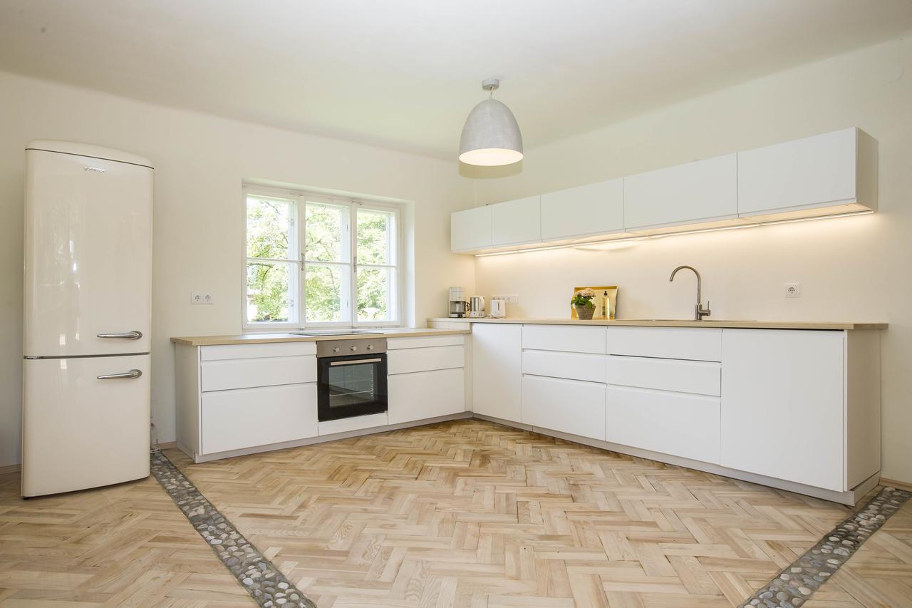 Chalet Happy Family, Secluded Location, 15 Min To Salzburg And Just Short To T Lakes Sound Of Music, Bbq&Bikes&Sunbeds For Free, Up To 14P Golling an der Salzach Exterior photo